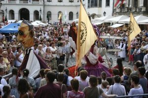 SÜH2008_Nyitó_Felvonulás_10.JPG